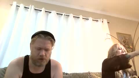 me2283 online show from May 20, 1:39 pm