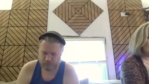 me2283 online show from May 21, 3:08 pm