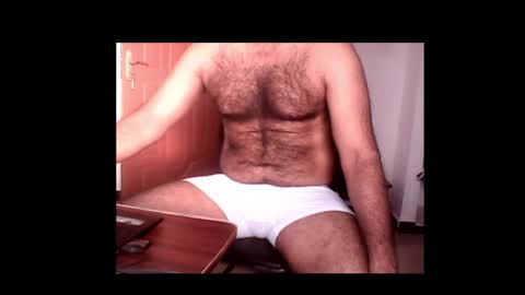 Snapshot of me_hai12 chatting on January 3, 11:46 am me_hai12 online show from January 3, 11:46 am