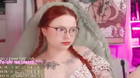 Snapshot of me_hanna chatting on June 28, 2:17 am Hanna online show from June 28, 2:17 am
