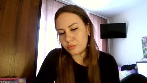 Snapshot of meadoweyes_ chatting on September 29, 6:51 am meadoweyes_ online show from September 29, 6:51 am