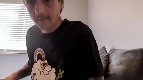 Snapshot of meanfinger chatting on February 4, 6:25 pm Jizzy online show from February 4, 6:25 pm