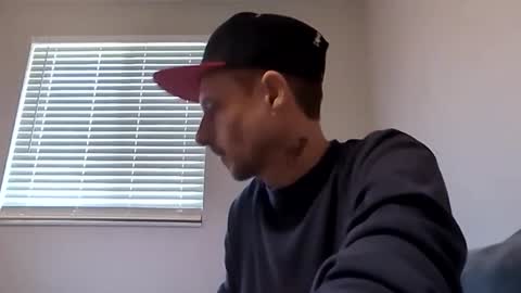 Snapshot of meanfinger chatting on February 10, 9:30 pm Jizzy online show from February 10, 9:30 pm