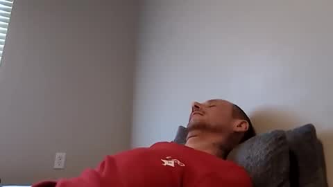 Snapshot of meanfinger chatting on February 15, 9:11 pm Jizzy online show from February 15, 9:11 pm