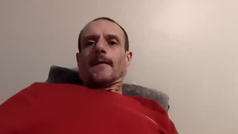 Snapshot of meanfinger chatting on February 17, 8:11 am Jizzy online show from February 17, 8:11 am