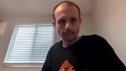 Snapshot of meanfinger chatting on February 19, 2:13 pm Jizzy online show from February 19, 2:13 pm