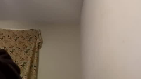 Snapshot of meanfinger chatting on February 21, 8:48 am Jizzy online show from February 21, 8:48 am