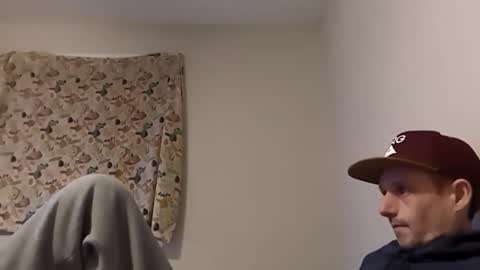 Snapshot of meanfinger chatting on March 1, 10:17 am Jizzy online show from March 1, 10:17 am