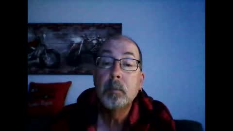 me at home online show from May 23, 11:25 am