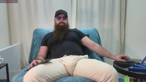 Snapshot of meaty_roll chatting on January 29, 2:09 am Meaty Roll online show from January 29, 2:09 am