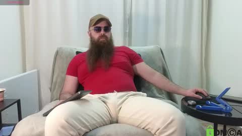 Snapshot of meaty_roll chatting on February 11, 3:40 am Meaty Roll online show from February 11, 3:40 am