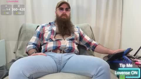 Snapshot of meaty_roll chatting on February 26, 2:14 pm Meaty Roll online show from February 26, 2:14 pm