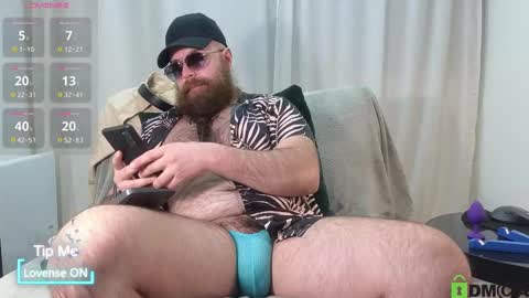 Snapshot of meaty_roll chatting on March 8, 12:30 pm Meaty Roll online show from March 8, 12:30 pm