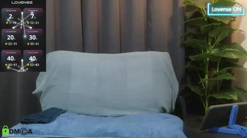 Snapshot of meaty_roll chatting on September 17, 7:10 am Meaty Roll online show from September 17, 7:10 am
