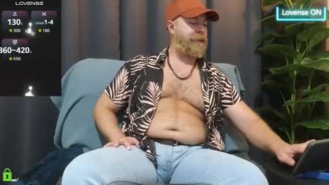 Snapshot of meaty_roll chatting on October 2, 6:09 am Meaty Roll online show from October 2, 6:09 am