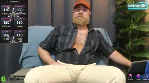 Snapshot of meaty_roll chatting on October 3, 3:14 am Meaty Roll online show from October 3, 3:14 am