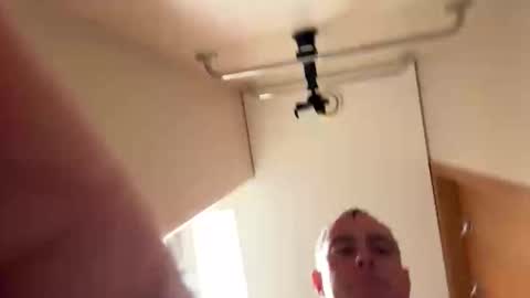 Snapshot of meau_lest chatting on February 10, 2:15 am Meau Lest online show from February 10, 2:15 am