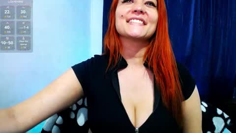 Snapshot of medelheine chatting on May 15, 2:02 pm Madelheine online show from May 15, 2:02 pm