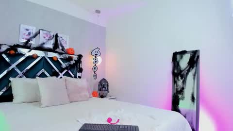 Melody online show from October 30, 11:44 am