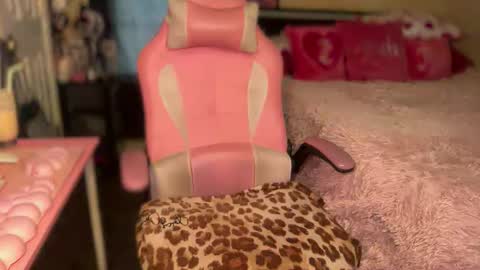 Southern Peach online show from April 6, 4:52 pm