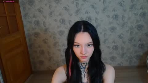 mefwhOre online show from March 11, 7:04 am