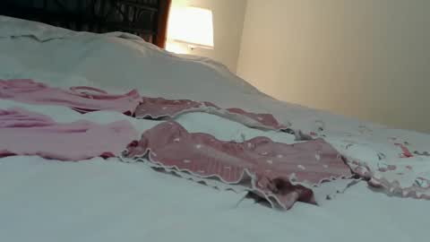 megadon1990 online show from December 16, 1:43 am