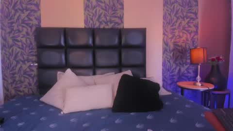 emily online show from April 18, 12:53 pm