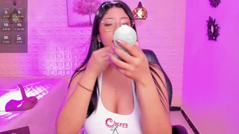 Megan online show from December 5, 10:24 am