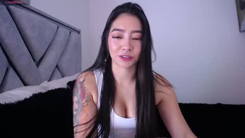 Snapshot of megan_bluee_ chatting on September 17, 2:52 pm Megan Bluee online show from September 17, 2:52 pm