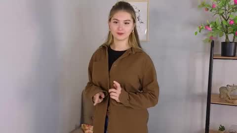 Snapshot of megan_boon chatting on October 30, 3:13 pm Sofia online show from October 30, 3:13 pm