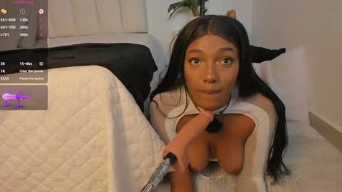 Snapshot of megan_brunette2 chatting on May 19, 1:56 am megan_brunette2 online show from May 19, 1:56 am