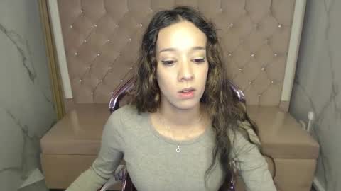 megan_collins_b online show from September 27, 12:54 pm