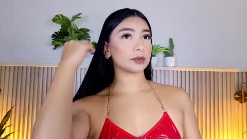 Carolina Paez online show from June 26, 12:20 pm