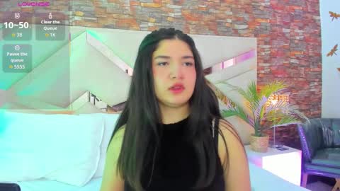     online show from February 5, 1:49 pm