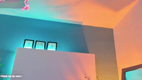    online show from October 22, 3:07 am