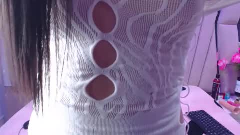 megan_latinn online show from November 27, 4:36 am