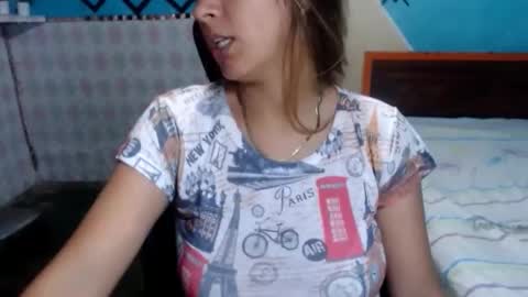 Snapshot of megan_little_ chatting on May 27, 1:57 am amanda online show from May 27, 1:57 am