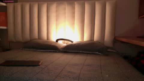     online show from October 16, 12:06 pm