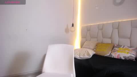 megan_quinn21 online show from March 10, 8:36 pm