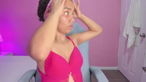 megan_robles online show from May 31, 3:15 am