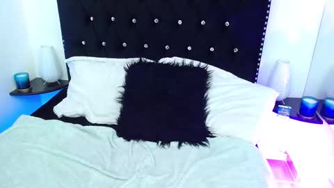 megan_saint online show from September 11, 4:12 am