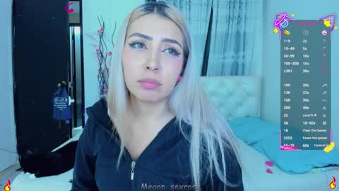 Snapshot of megan_sexrose chatting on September 18, 1:40 am Megan rose online show from September 18, 1:40 am