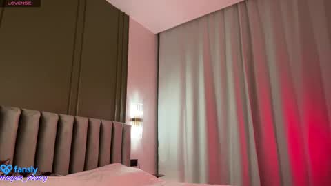 Stacy UTC 700   0800am-0200pm  online show from March 10, 4:12 pm