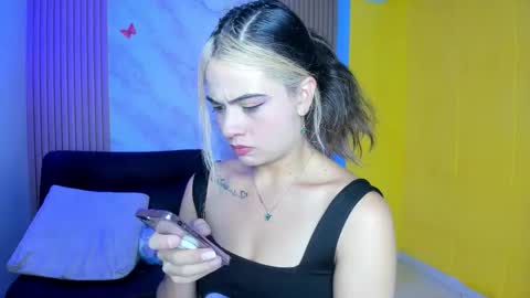 Megan online show from November 17, 11:27 am