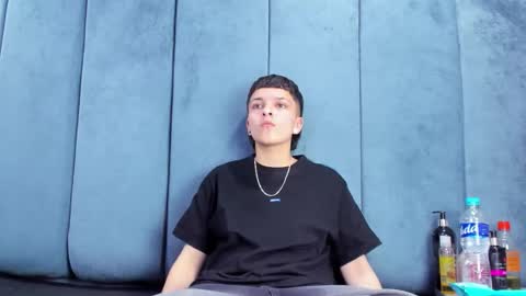 megan_thompsonn_ online show from March 7, 2:19 am