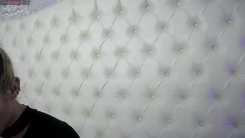 megan_tower online show from April 16, 5:58 pm