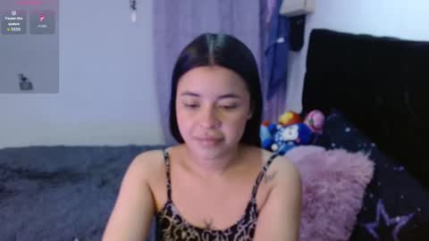Snapshot of megan_ve chatting on March 20, 2:38 am Carolina online show from March 20, 2:38 am