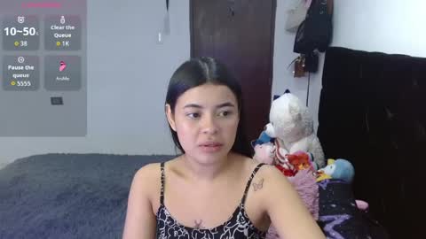 Snapshot of megan_ve chatting on April 26, 3:15 am Carolina online show from April 26, 3:15 am
