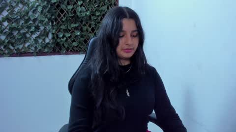 megan white 01  online show from December 8, 6:01 am
