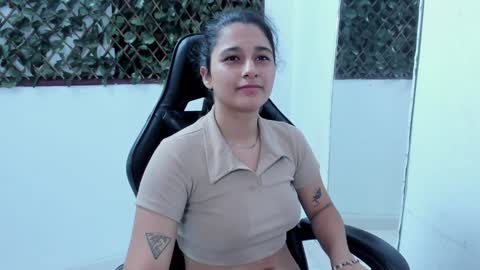 megan white 01  online show from January 20, 1:50 am